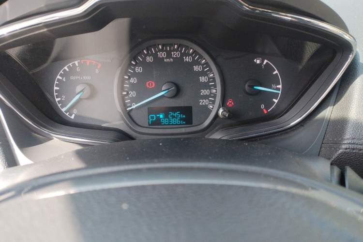 Used Ford Escort 2015 1.5L Automatic Fashion Model
