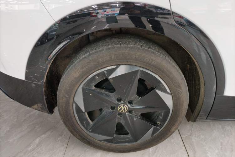 Used Volkswagen ID.UNYX 2024 Pro Long-Range Version Right Rear Wheel Hub