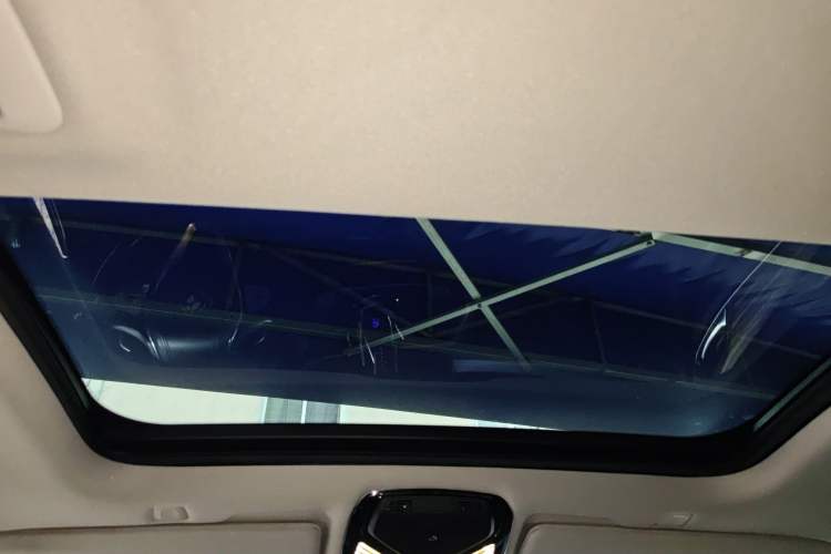 Used BMW 5 Series 2021 Updated 530Li Luxury Package Premium Edition Headliner