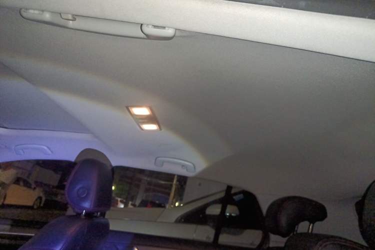 Used Volkswagen Golf 2016 230TSI Automatic Comfort Version Headliner