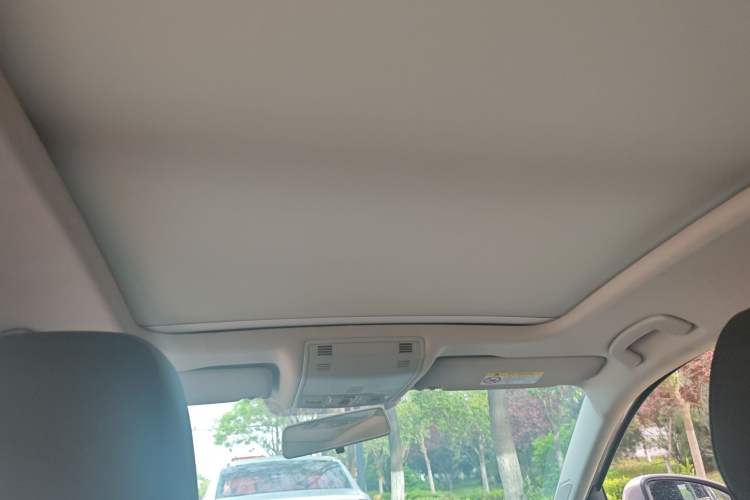 Used Volkswagen Sagitar 2019 200TSI DSG Comfort Version China VI Standard Headliner