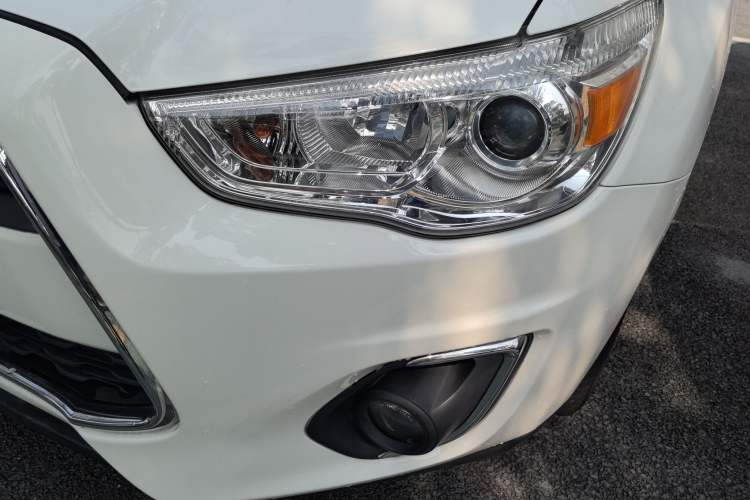 Used Mitsubishi ASX 2013 2.0L CVT Two-Wheel Drive Luxury Edition