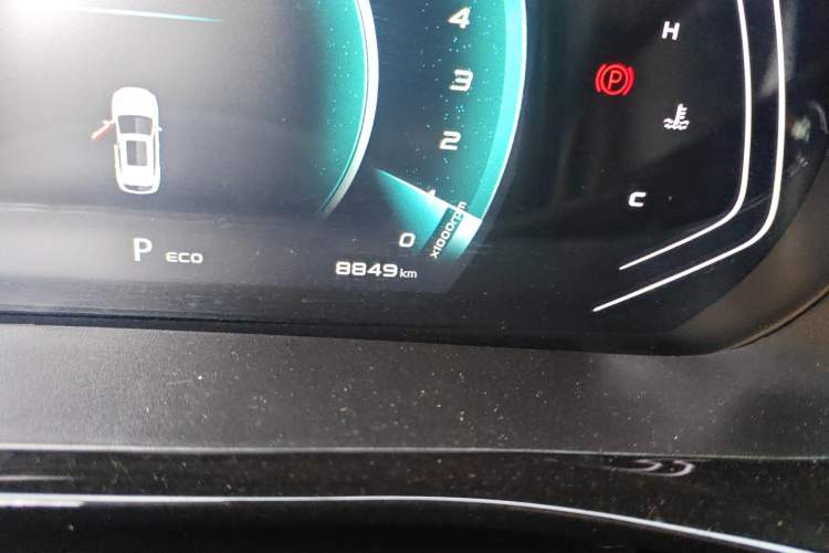 Used CHANGAN OSHAN X5 2021 1.5T DCT Prestige Edition Odometer Close Up