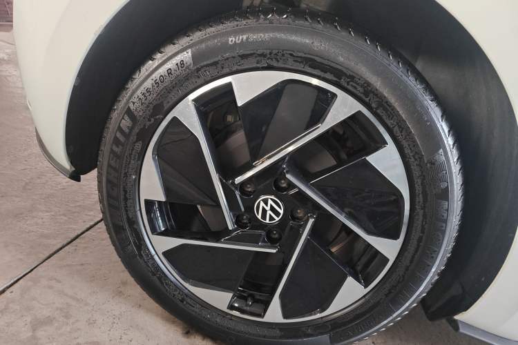 Used Volkswagen ID.3 2024 Outstanding Edition
