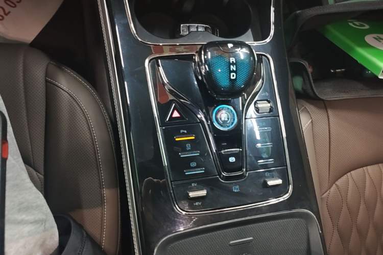 Used BYD Han 2024 DM-i Glory Edition 121KM Elite Model
