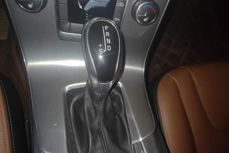 Used Volvo S60 2016 S60L T4 Zhiyuan Edition