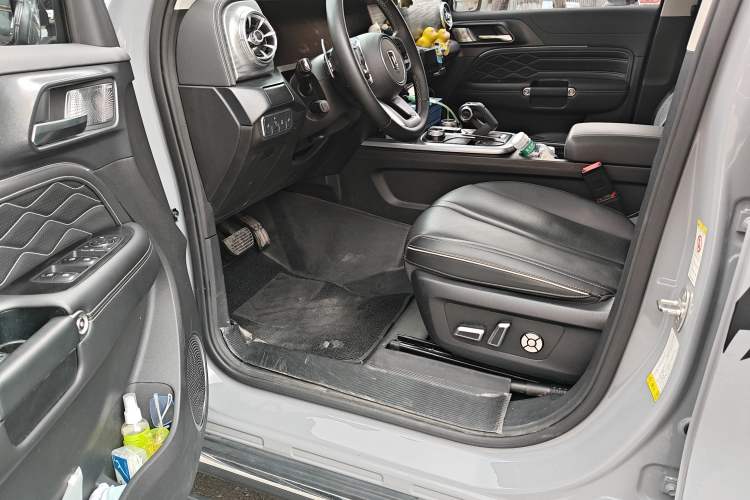 Used Tank 300 2021 City Edition 2.0T—Truly Stylish
