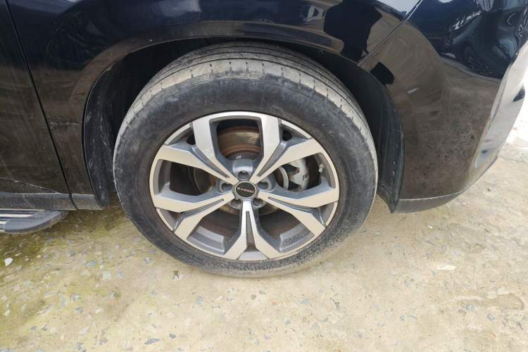 Used EXEED Lanyue 2021 400T Four-Wheel Drive Starlight Pro Edition 7 Seats Right Front Wheel Hub