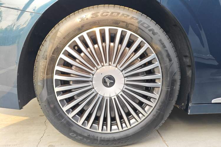 Used VOYAH Dream 2025 PHEV Four-Wheel-Drive Flagship Kunpeng Edition Right Rear Wheel Hub