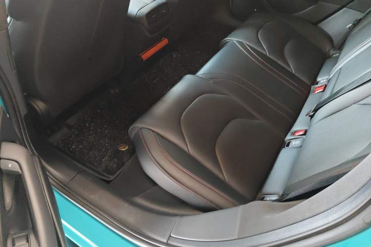 Used Xiaomi Auto SU7 2024 Four-Wheel-Drive Max Founder's Edition Left Rear Seat