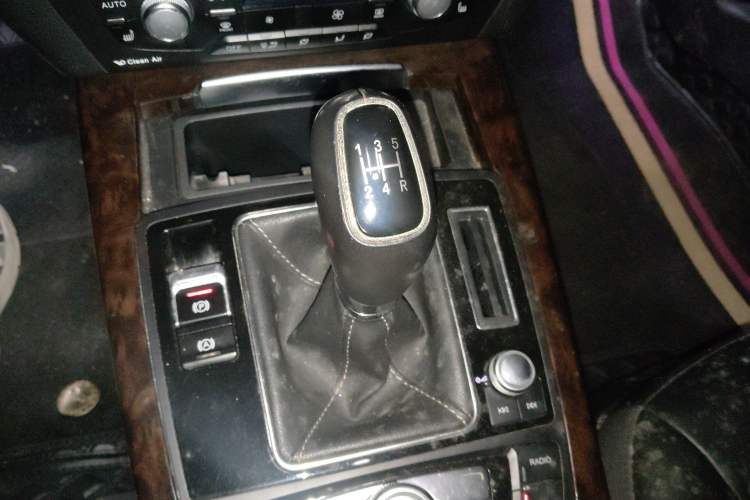 Used Zotye Z700 2016 1.8T Manual Elegant Model
