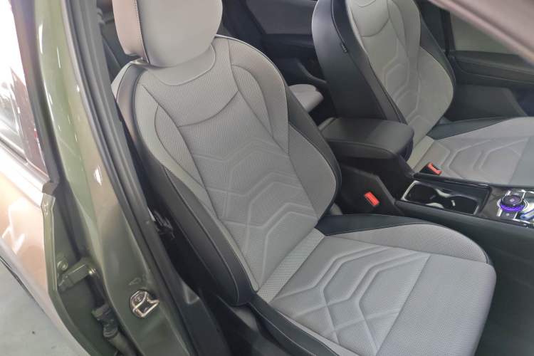 Used Volkswagen Tayron 2025 Tiguan L 380TSI 4Motion Luxury Easy Package