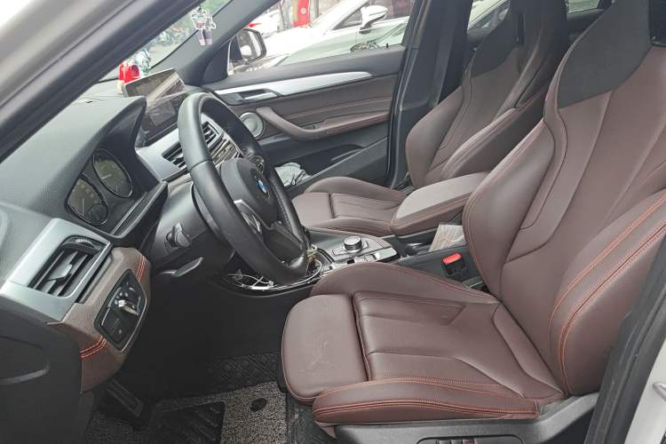 Used BMW X2 2021 Restyled sDrive25i Midnight Edition Left Front Seat