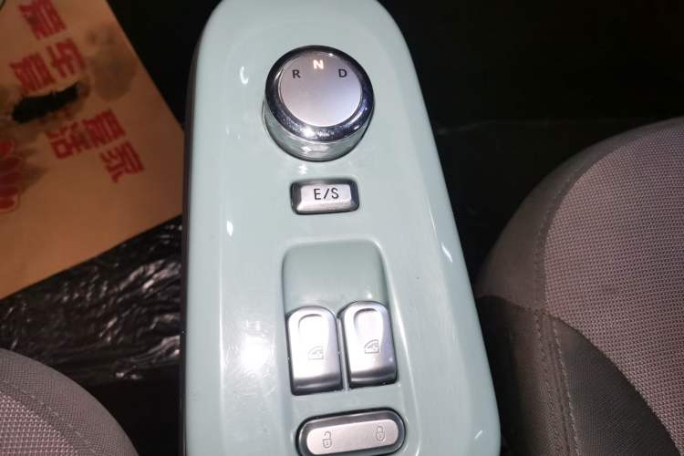 Used CHANGAN NEVO Lumin 2023 205km Xiangqin Version Gear Lever