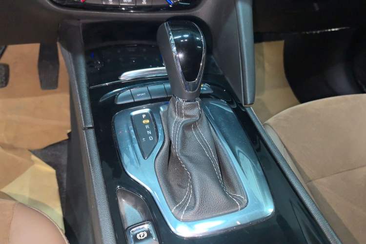 Used Buick Regal 2019 20T Elite Version China VI Standard