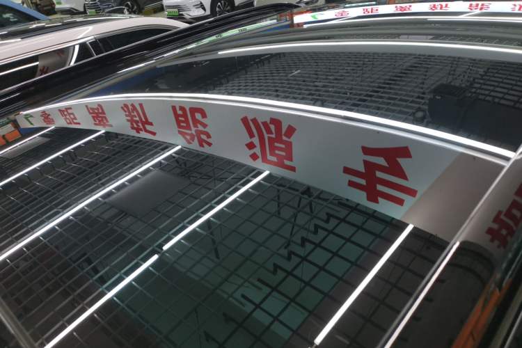 Used XPeng G9 2025 625 Long-Range Max Roof