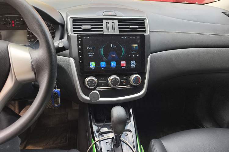 Used Nissan Tiida 2016 1.6L CVT Cool Dynamic Edition
