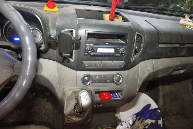 Used JAC Group Sunray 2013 1.9T 4-Series Star Express Audio And AC Panel