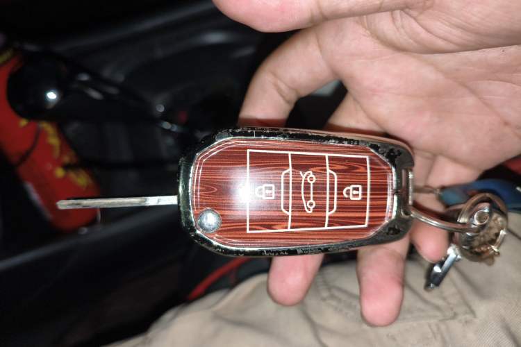 Used Peugeot 2008 2014 1.6L Automatic Fashion Edition
