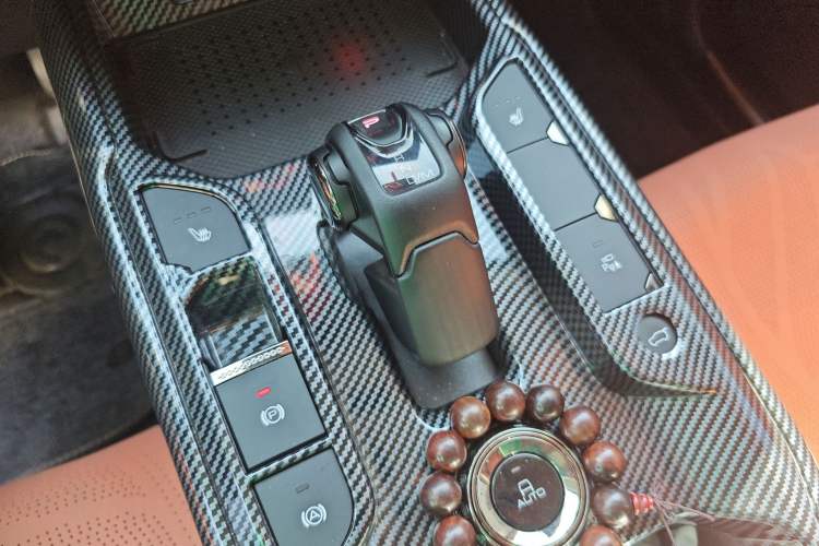 Used Haval H Dog 2023 1.5T Two-Wheel Drive Chao Ye Version Plus Gear Lever