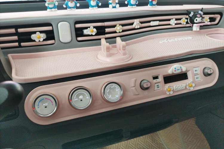 Used Wuling Hongguang MINIEV 2022 Macaron Premium Model – Lithium Iron Phosphate