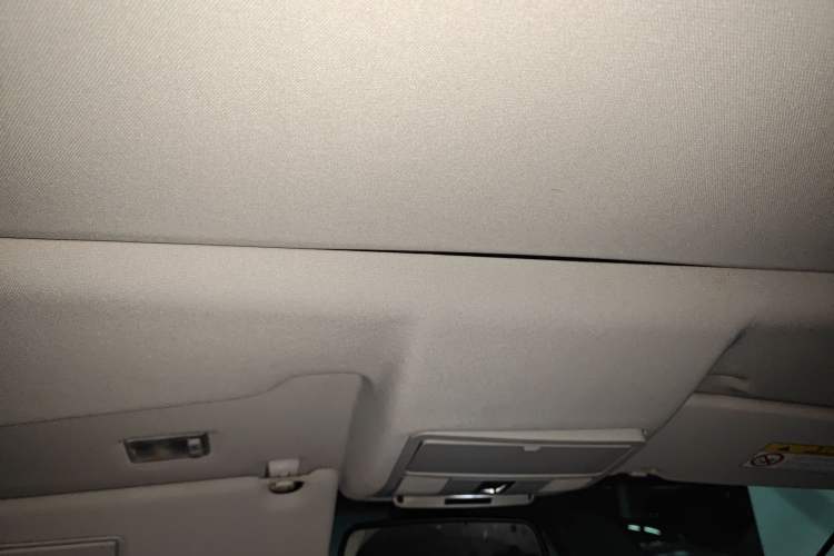 Used Land Rover Discovery Sport 2015 2.0T SE
