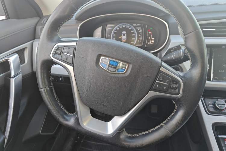 Used Geely Auto Emgrand X7 Sport 2016 1.8TD Automatic ZhiZun Version
