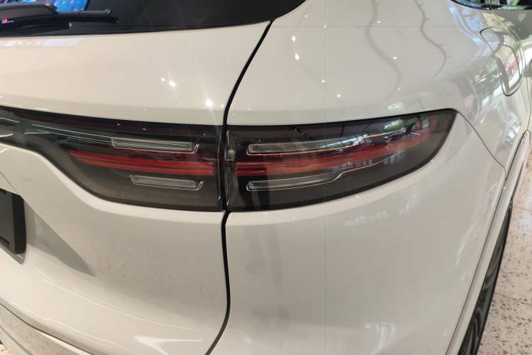 Used Porsche Cayenne E-Hybrid 2023 Cayenne E-Hybrid 2.0T Platinum Edition