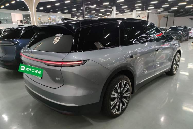 Used Nio ES8 2024 75 kWh Rear Right 45 Deg