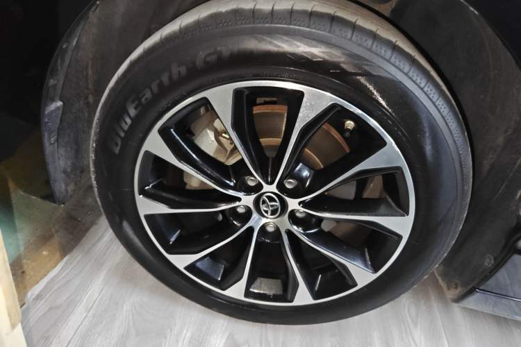 Used Toyota Avalon 2023 2.0L Luxury Edition Exterior 4