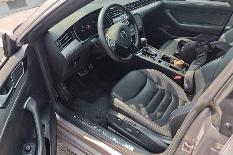 Used Volkswagen FAW-Volkswagen CC 2020 330TSI Glamour Edition China VI Standard Left Front Seat