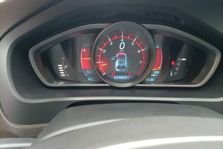 Used Volvo V40 2013 2.0T Zhiya Edition