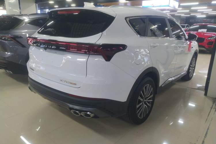 Used JETOUR X70 PLUS 2024 Champion Edition 1.5T DCT Champion MAX 5-Seater