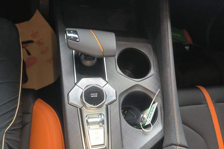 Used CHANGAN UNI-V 2024 1.5T Prestige Sport Edition
