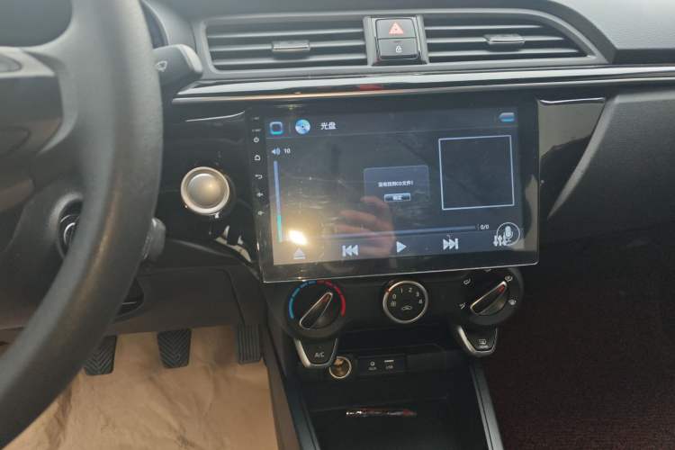 Used Kia K2 2017 Sedan 1.4L Manual Transmission 15th Anniversary Special Edition GLS