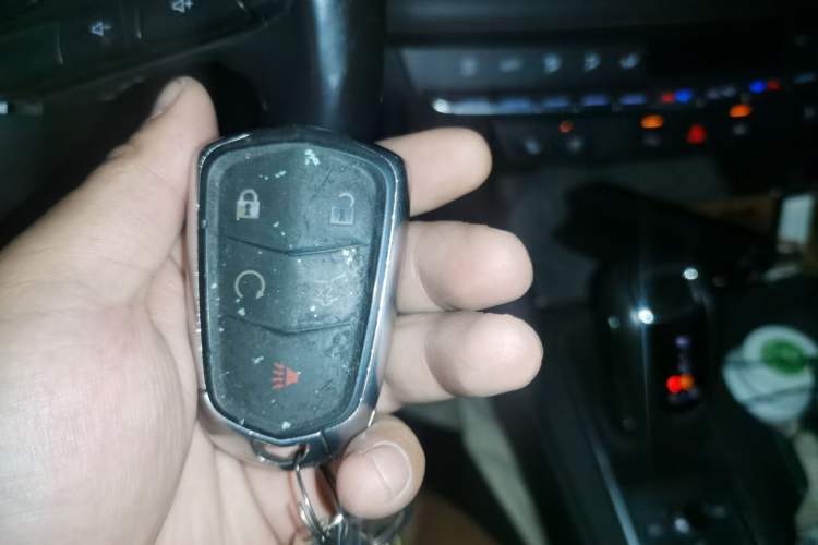 Used Cadillac XT4 2018 28T 4x4 Platinum Edition