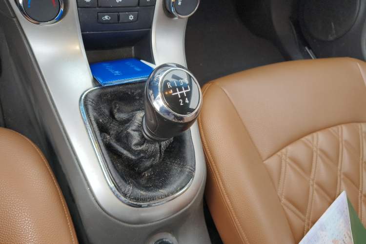 Used Chevrolet Cruze 2015 1.5L Classic SL MT