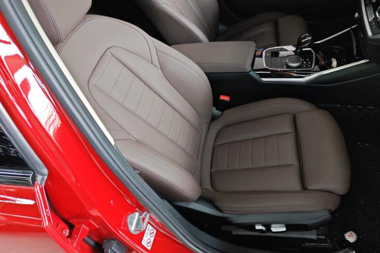 Used BMW 3 Series 2021 320i Sport Package
