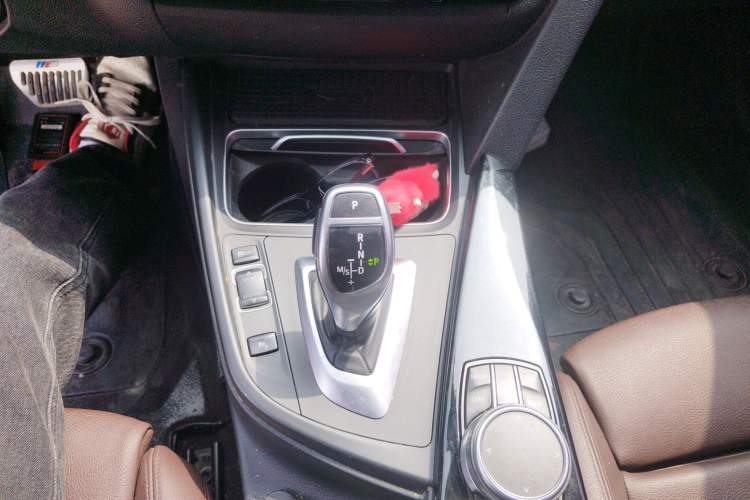 Used BMW 3 Series 2018 320Li Leading Model M Sport Package Gear Lever