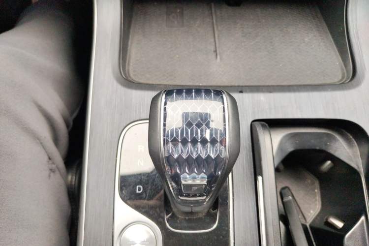 Used GAC Trumpchi GS8 2024 Linghang Series 2.0 TGDI Two-Wheel Drive Luxury Smart Connectivity Version