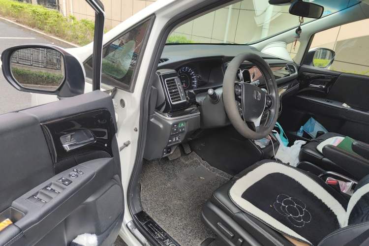 Used Honda Elysion 2019 2.0L Hybrid Comfort Edition
