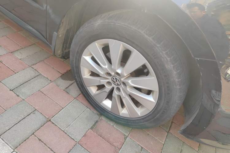 Used Volkswagen Lavida 2013 Restyled Classic 1.6L Automatic Comfort Edition
