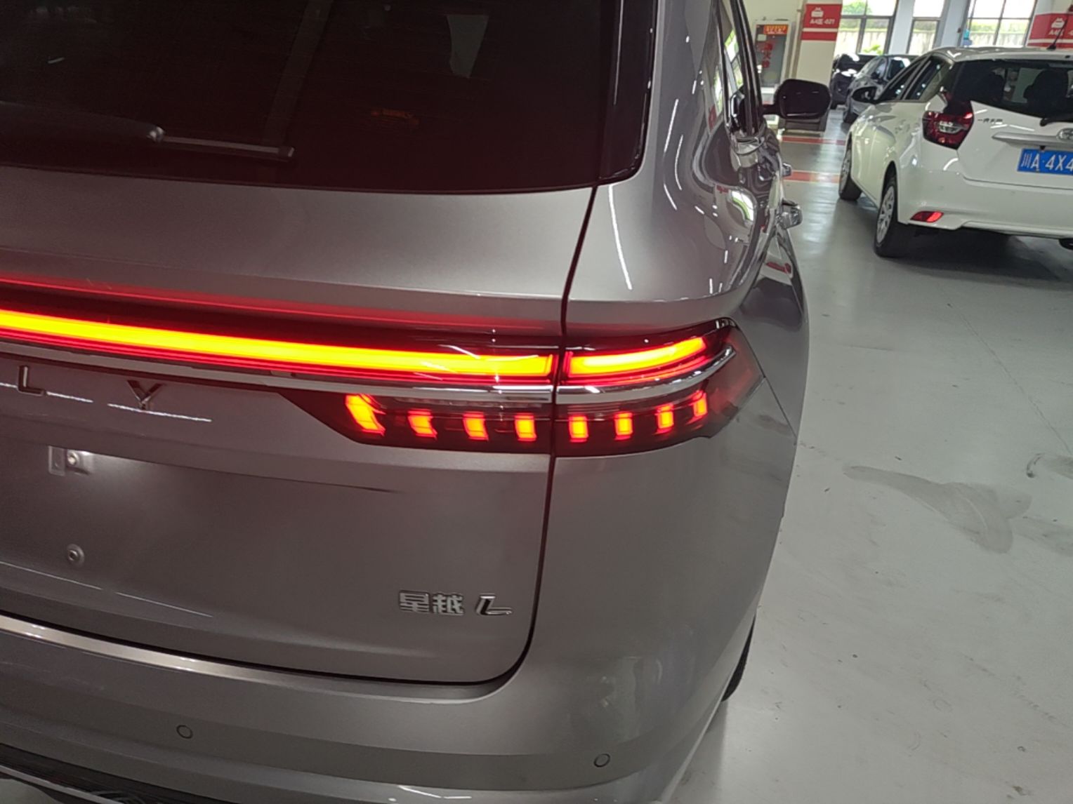 Geely Auto Monjaro L 2021 2.0TD DCT EVO Two-Wheel Drive Prestige Version — снимка 9