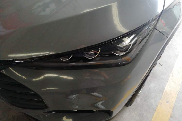 Used BYD Tang 2018 2.0T Automatic SmartConnect Luxury Edition 5 Seats China V Standard
