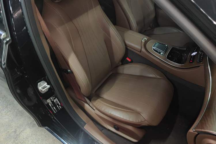 Used Mercedes-Benz E-Class 2020 Facelift E 300 L Stylish Edition Right Front Seat