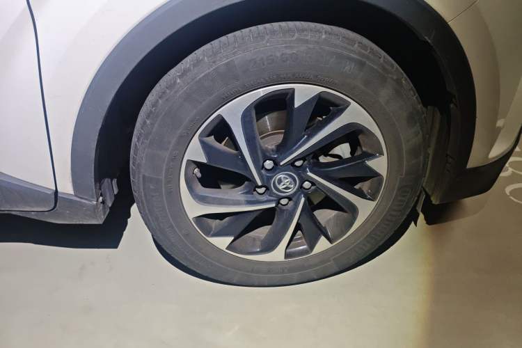 Used Toyota IZOA 2018 2.0L Yichi Edition China V Standard Right Front Wheel Hub