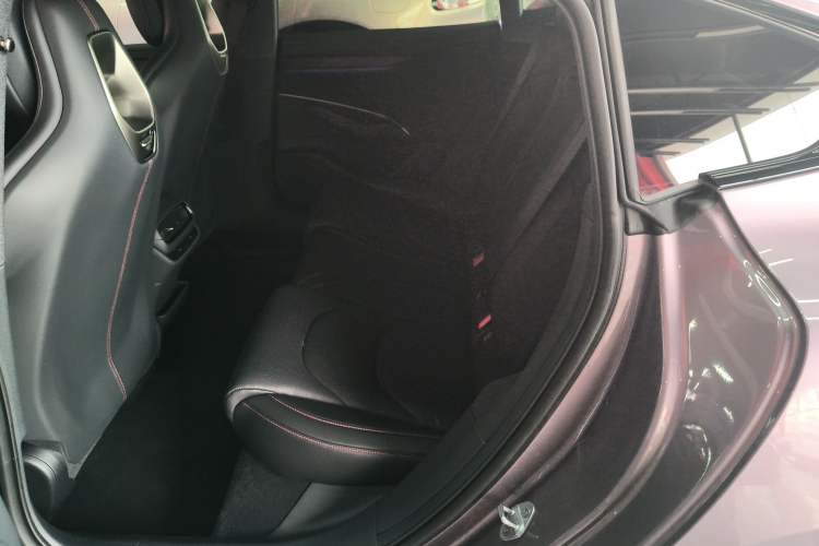 Used Xiaomi Auto SU7 2024 Rear-Drive Long-Range Intelligent Driving Version Left Rear Seat