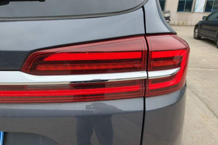 Used BYD Song 2021 Classic Edition 1.5T Manual Luxury Model Right Rear Taillight