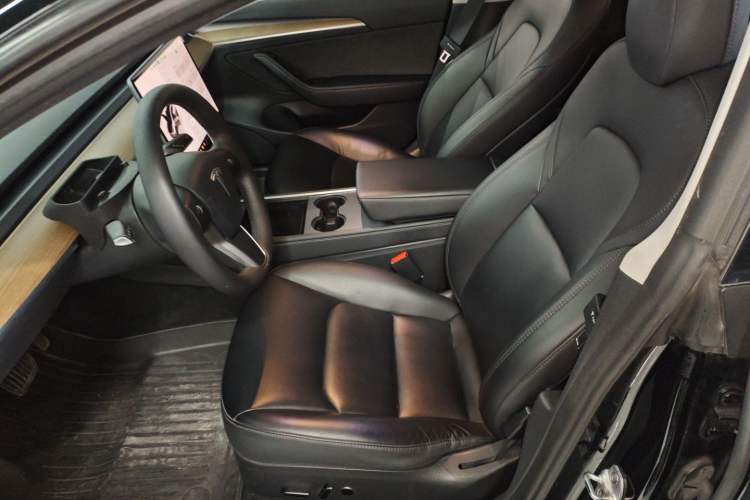 Used Tesla Model 3 2022 Rear-Wheel-Drive Version Left Front Seat