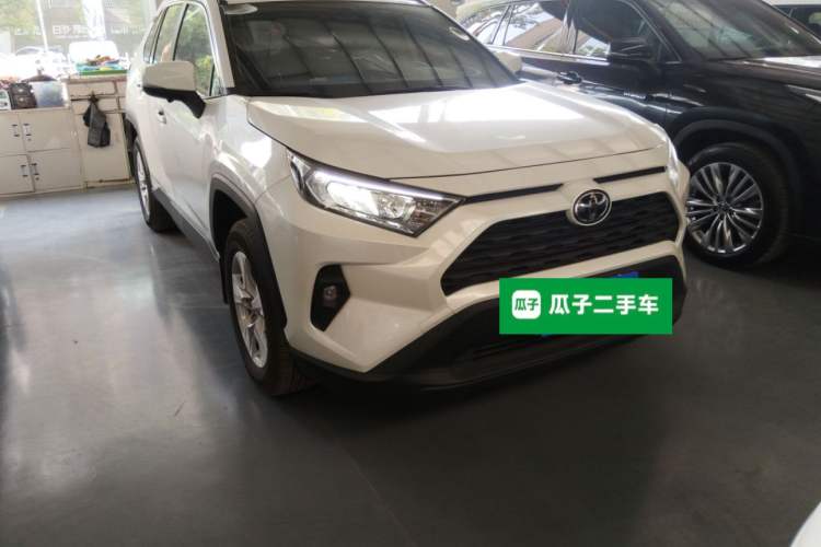 Used Toyota RAV4 2024 2.0L CVT Two-Wheel Drive Urban Edition